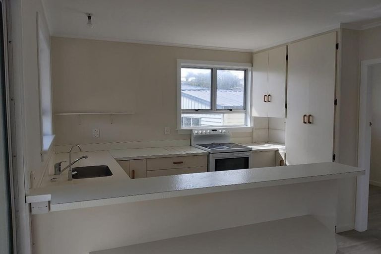 Photo of property in 4 Lydford Place, Spotswood, New Plymouth, 4310