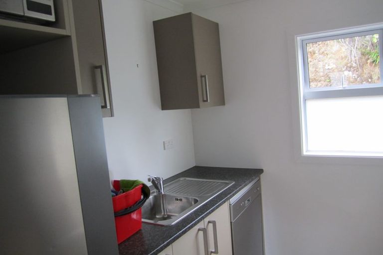 Photo of property in 5/10 Thurleigh Grove, Karori, Wellington, 6012