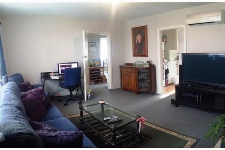 Photo of property in 2/84 Clare Road, St Albans, Christchurch, 8014