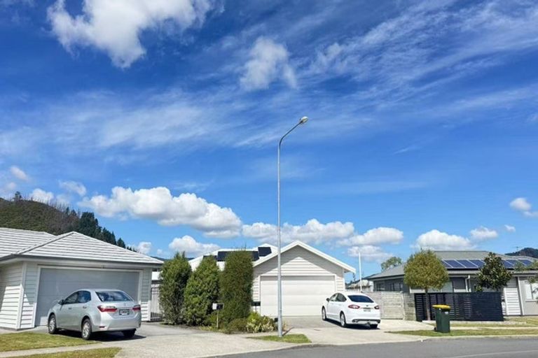 Photo of property in 3 Henrietta Maxwell Grove, Wainuiomata, Lower Hutt, 5014