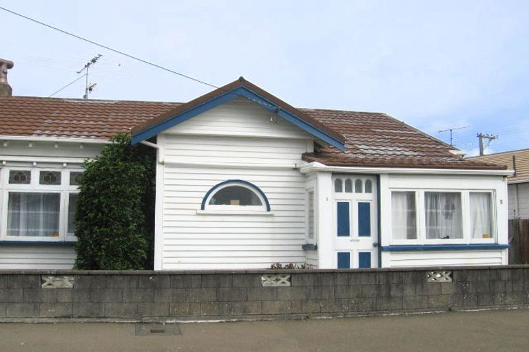 Photo of property in 2 Resolution Street, Lyall Bay, Wellington, 6022
