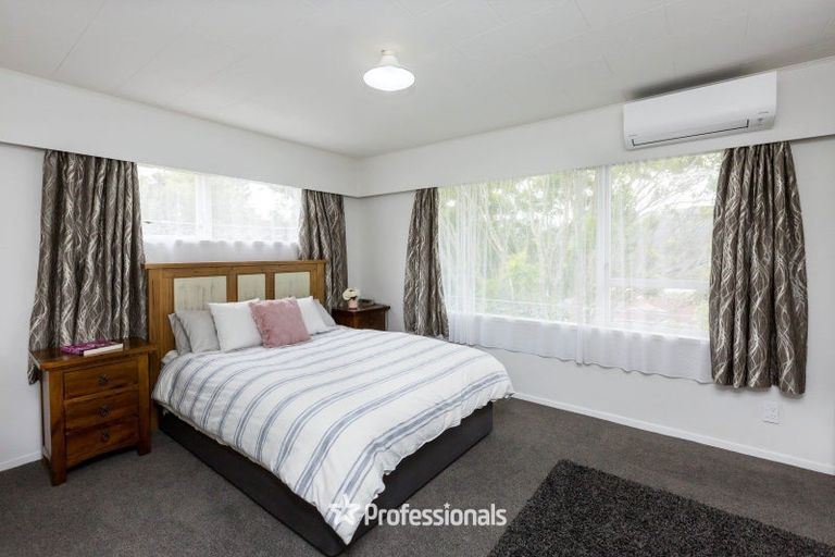 Photo of property in 8 Robson Street, Stokes Valley, Lower Hutt, 5019