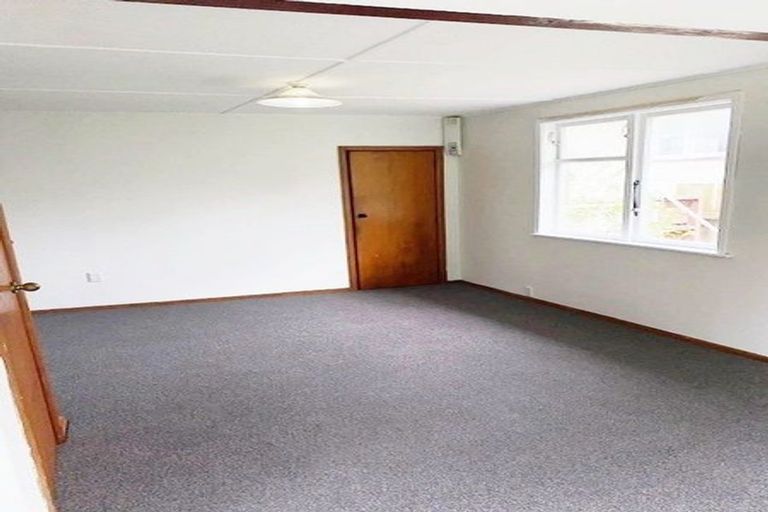 Photo of property in 20 Gloucester Street, Cannons Creek, Porirua, 5024