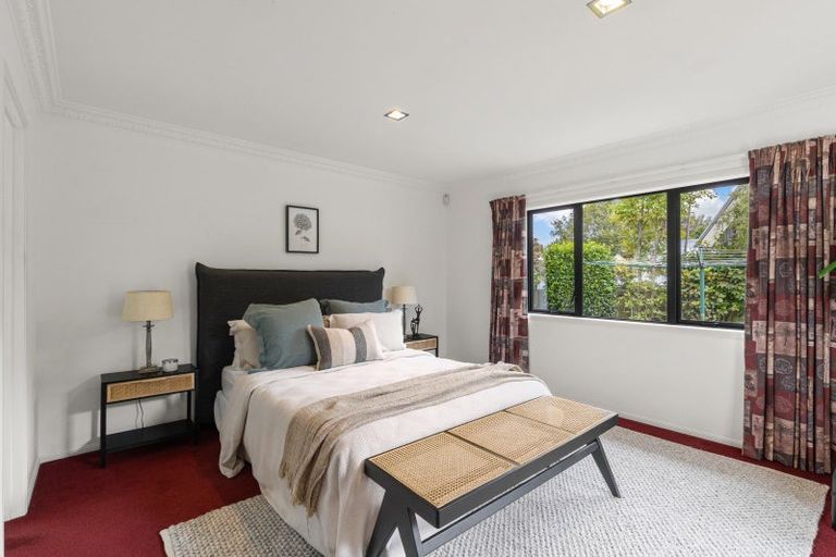 Photo of property in 6 Anderson Way, Highlands Park, New Plymouth, 4312