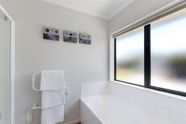 Photo of property in 77 O'neill Avenue, Northwood, Christchurch, 8051