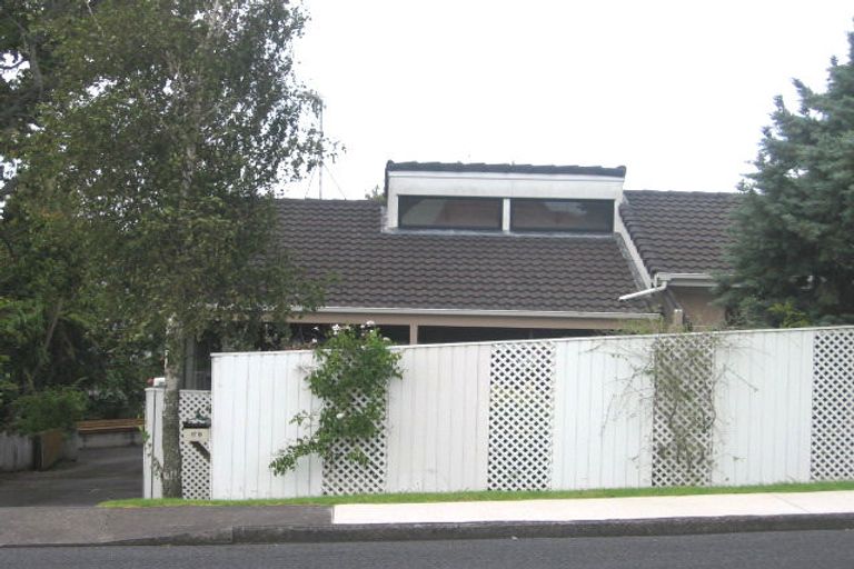 Photo of property in 1/17 Waterloo Road, Milford, Auckland, 0620