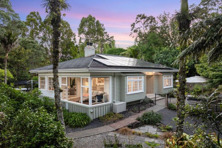 Photo of property in 319 Huia Road, Titirangi, Auckland, 0604