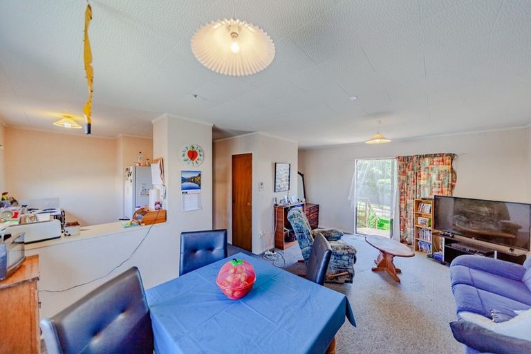 Photo of property in 100 Porangahau Road, Waipukurau, 4200