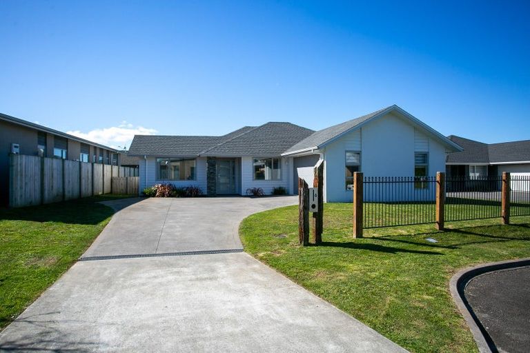 Photo of property in 6 Hehan Close, Cambridge, 3434