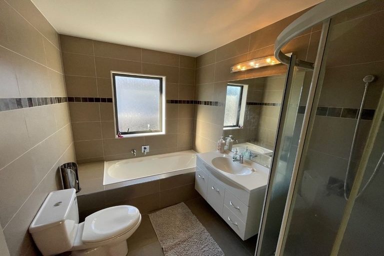 Photo of property in 4 Helianthus Avenue, Flat Bush, Auckland, 2019