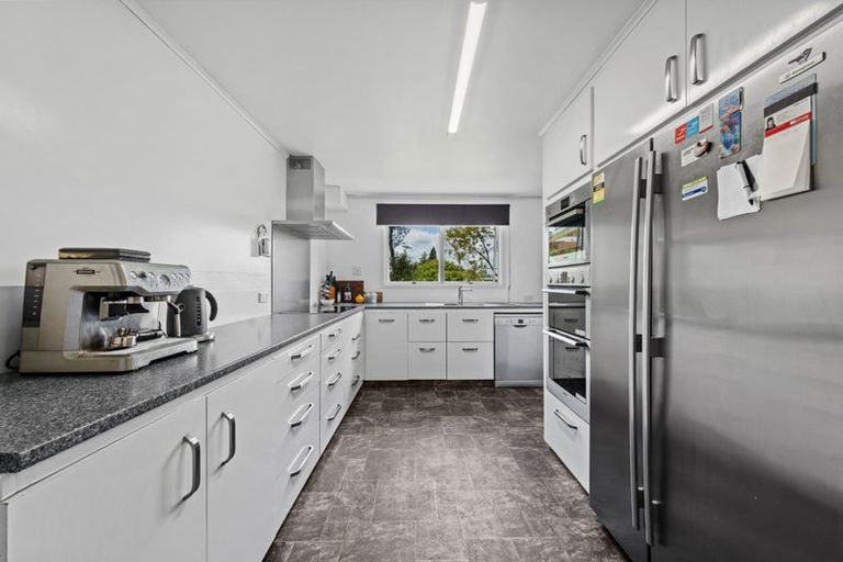Photo of property in 20 Dudley Road Lower, Inglewood, 4386