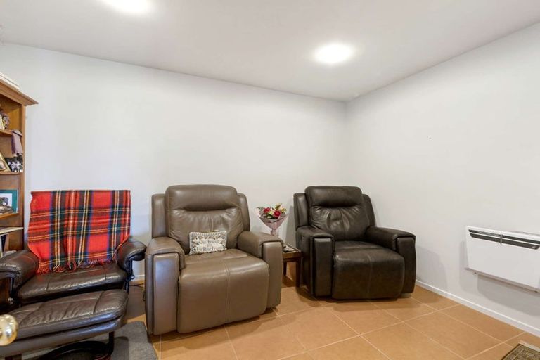 Photo of property in 34 Kiwi Avenue, Waikuku Beach, 7473