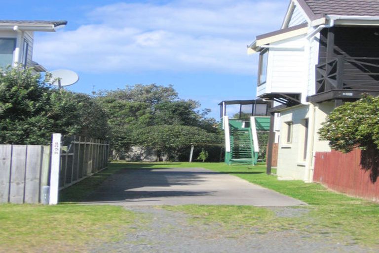 Photo of property in 805b Ocean Road, Whangamata, 3620