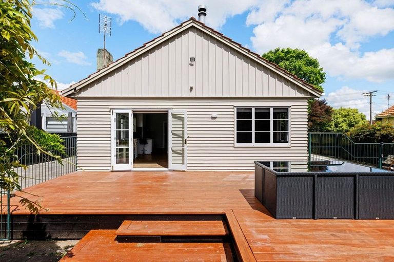 Photo of property in 9 Grosvenor Street, Cambridge, 3434