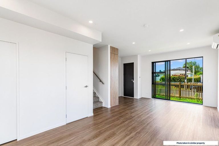 Photo of property in 7/22 Coniston Avenue, Te Atatu South, Auckland, 0610