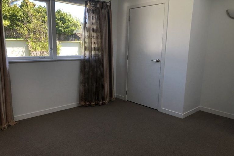 Photo of property in 66 Elliott Avenue, Bayview, Auckland, 0629