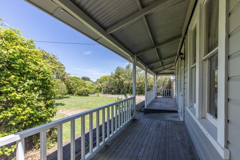 Photo of property in 30 Church Street, Waipawa, 4210