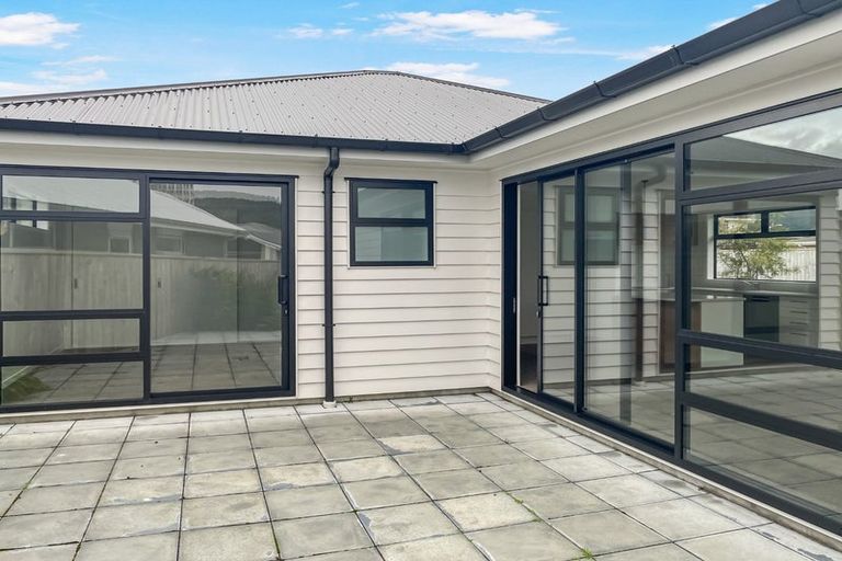 Photo of property in 16 Te Ara O Motutawa, Avalon, Lower Hutt, 5011