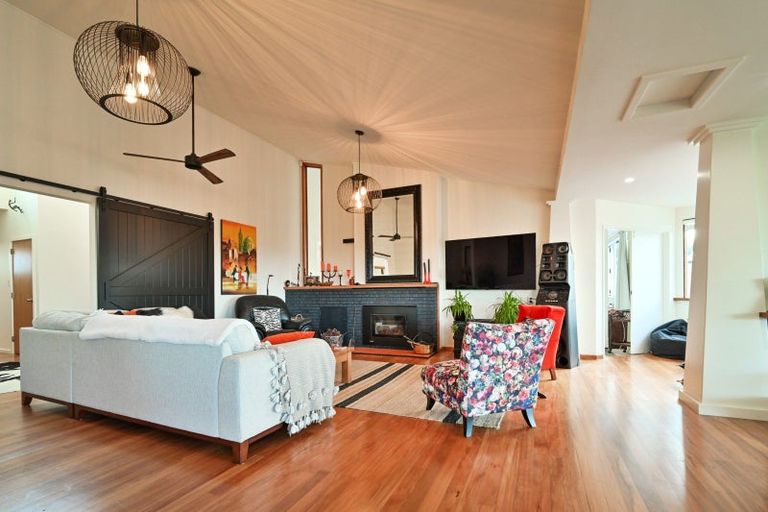 Photo of property in 21 Albany Lane, Havelock North, 4130