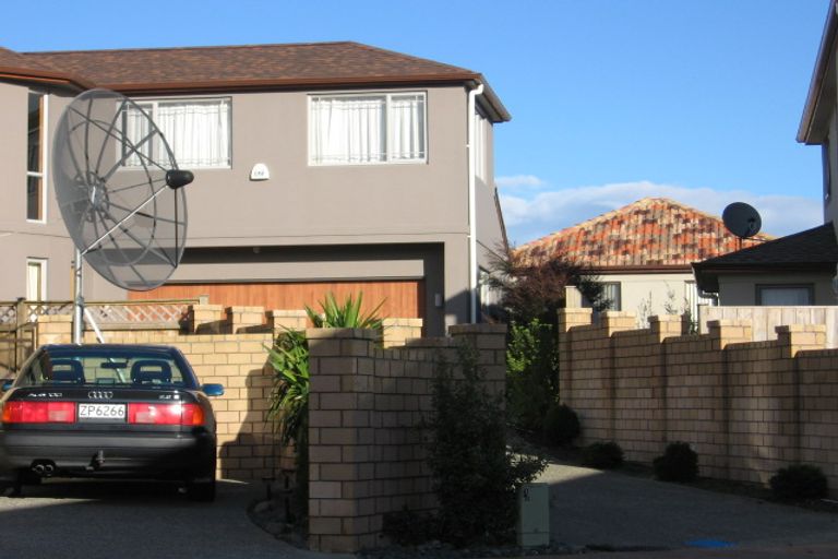 Photo of property in 20 Kaseng Place, East Tamaki Heights, Auckland, 2016