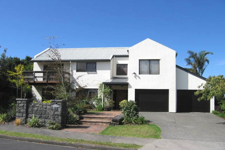 Photo of property in 12 Highwood Grove, Torbay, Auckland, 0630