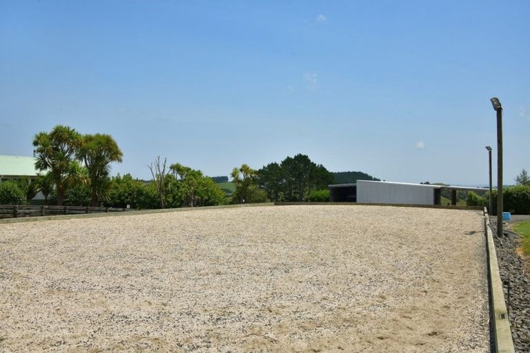 Photo of property in 639 Peak Road, Helensville, 0875