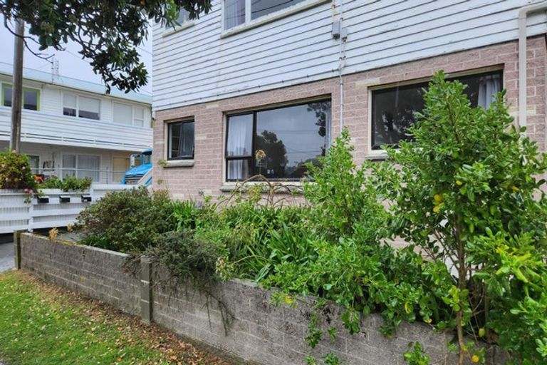 Photo of property in 49f1 Park Road, Miramar, Wellington, 6022