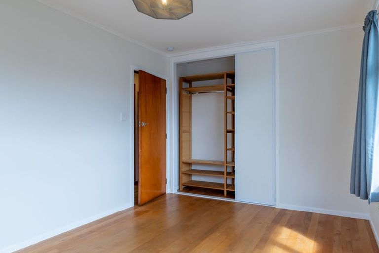 Photo of property in 73 Gloria Avenue, Te Atatu Peninsula, Auckland, 0610