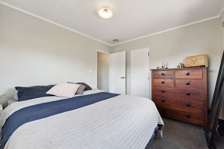 Photo of property in 20a Tahurangi Place, Spotswood, New Plymouth, 4310