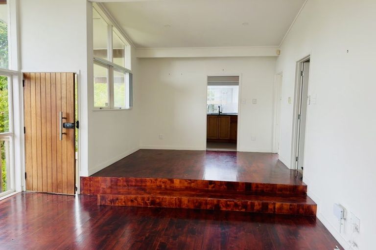 Photo of property in 106 Canongate Street, Birkdale, Auckland, 0626