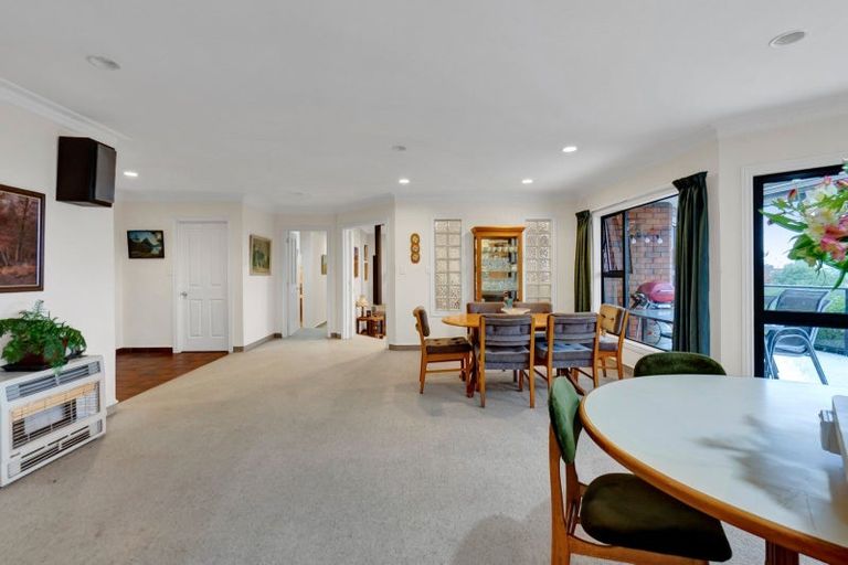 Photo of property in 23f Veale Road, Frankleigh Park, New Plymouth, 4310