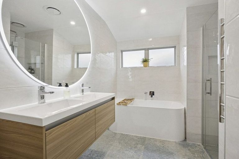 Photo of property in 10 Meuse Lane, Andersons Bay, Dunedin, 9013
