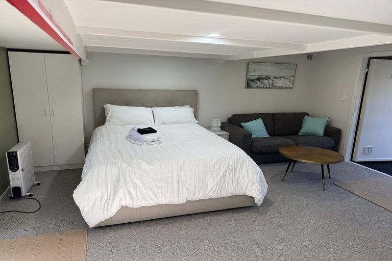 Photo of property in 36 Rame Road, Greenhithe, Auckland, 0632