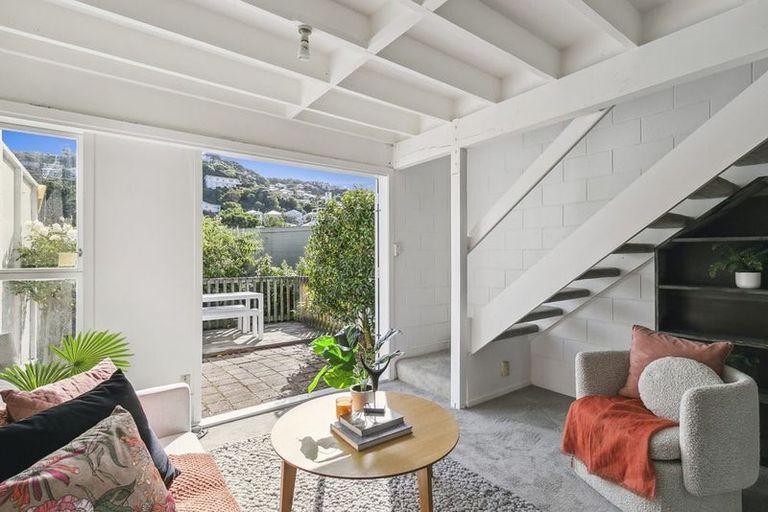 Photo of property in Paddington Apartments, 10/15u Mckinley Crescent, Brooklyn, Wellington, 6021