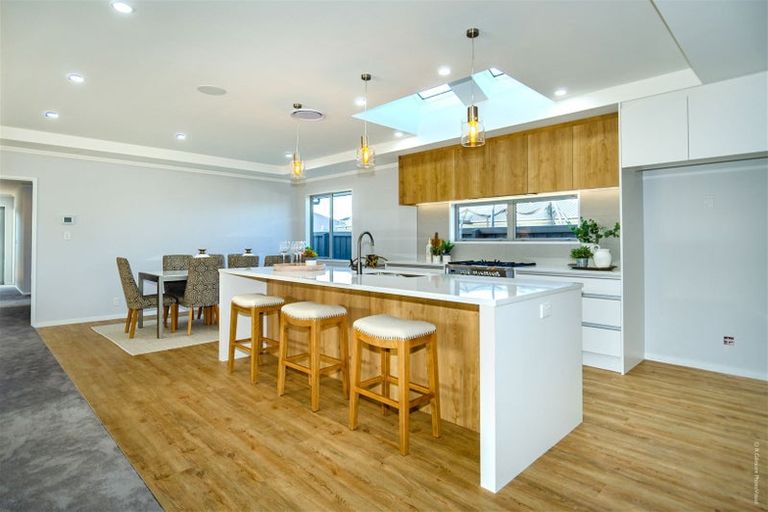 Photo of property in 5 Migratory Lane, Rolleston, 7615