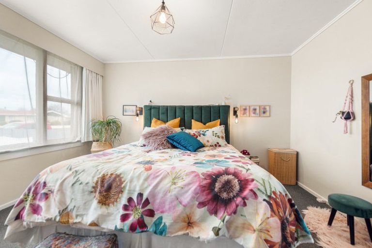 Photo of property in 105 Robertson Street, Gore, 9710