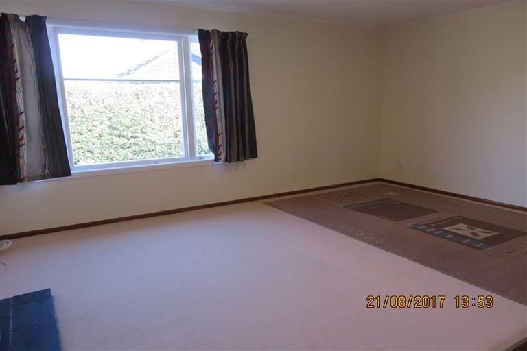 Photo of property in 37 Te Kanawa Crescent, Henderson, Auckland, 0610