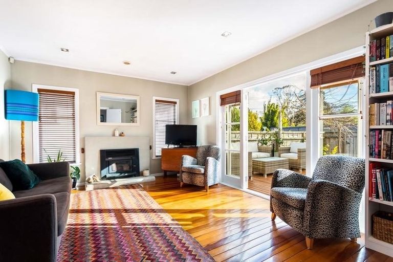 Photo of property in 1/68 Routley Drive, Glen Eden, Auckland, 0602