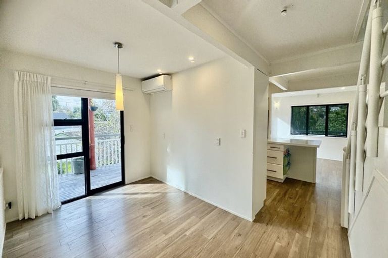 Photo of property in 1/12 Masefield Street, Cockle Bay, Auckland, 2014