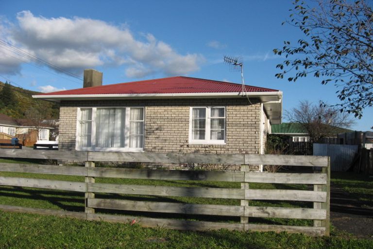 Photo of property in 2 Mckillop Street, Wainuiomata, Lower Hutt, 5014