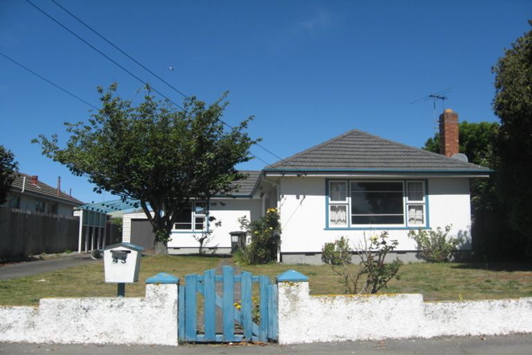 Photo of property in 43 Vivian Street, Burwood, Christchurch, 8083