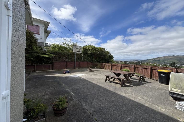 Photo of property in 34 Chester Road, Tawa, Wellington, 5028