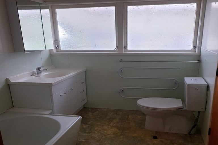 Photo of property in 10 Kaiwaka Road, Waiuku, 2123