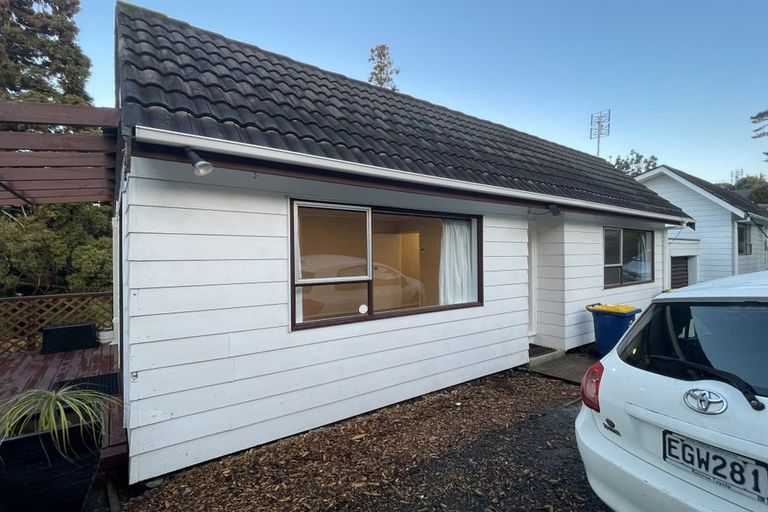 Photo of property in 1/10 Halder Place, Torbay, Auckland, 0632
