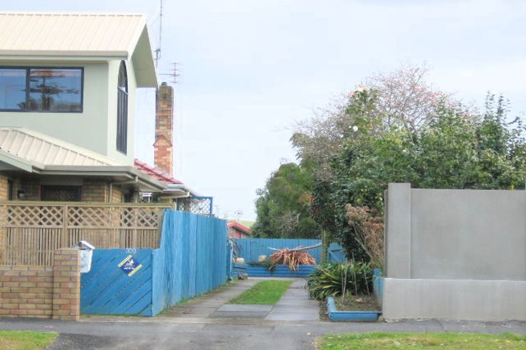 Photo of property in 300 Cambridge Road, Hillcrest, Hamilton, 3216