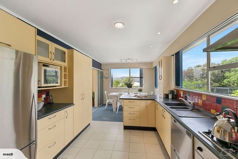 Photo of property in 43 Clifford Road, Johnsonville, Wellington, 6037