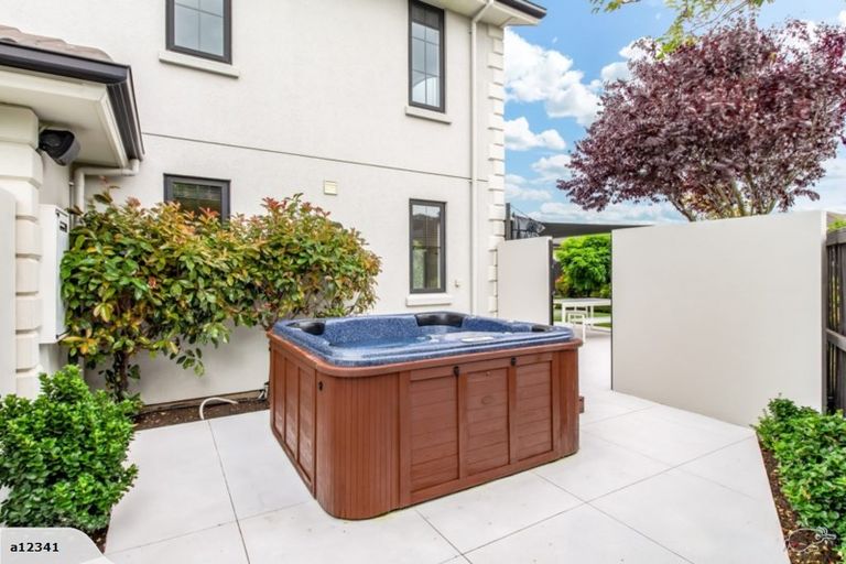 Photo of property in 15 Riverbank Road, Northwood, Christchurch, 8051