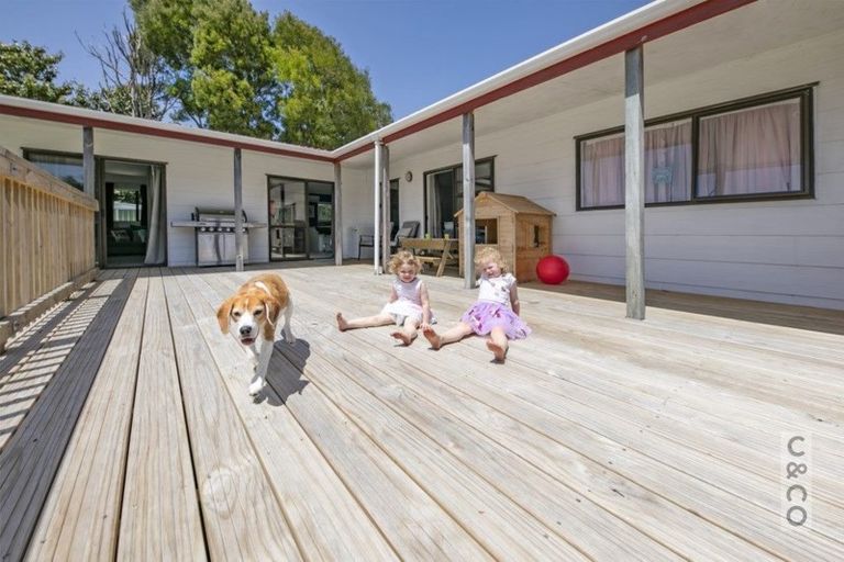 Photo of property in 9 Duke Street, Riverhead, 0820