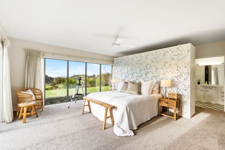 Photo of property in 37 Lopdell Lane, Eskdale, Napier, 4182