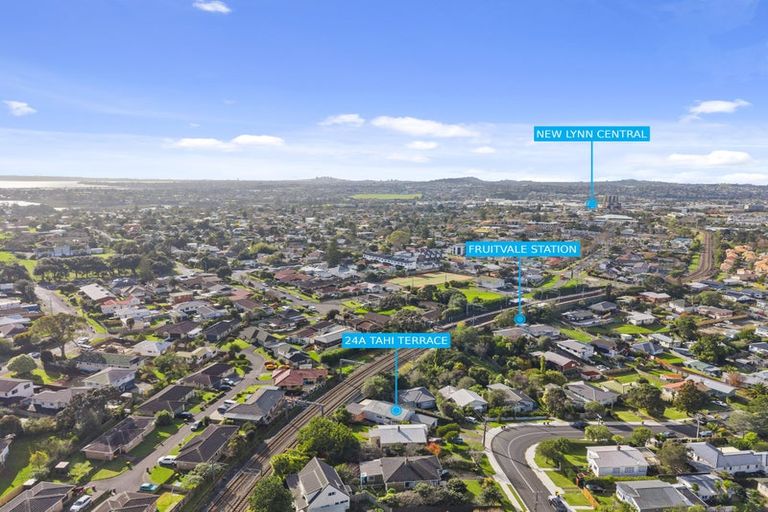 Photo of property in 24a Tahi Terrace, Glen Eden, Auckland, 0602